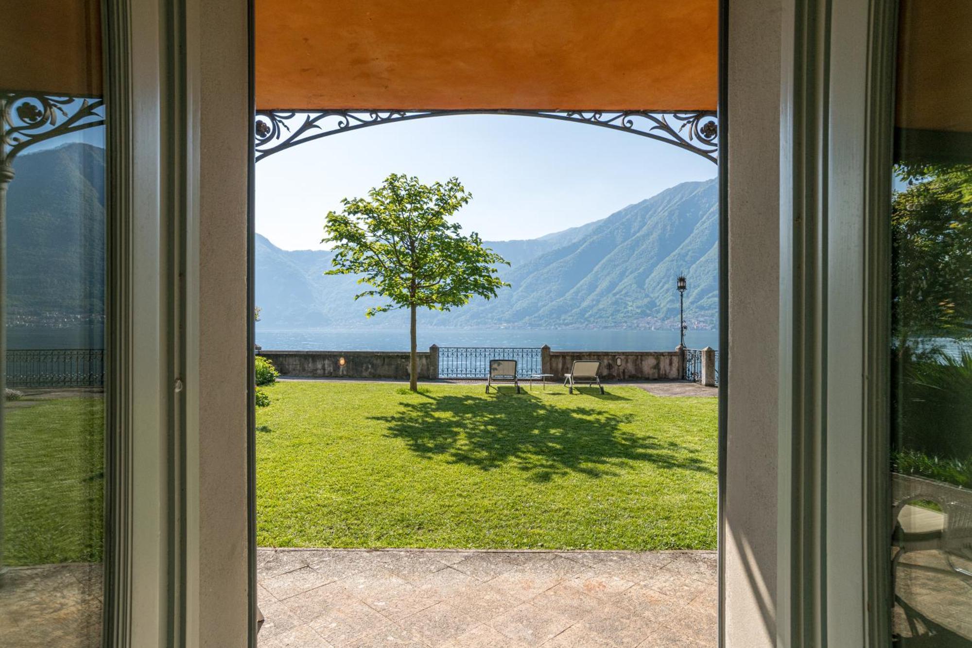 La Torre Dell'Isola Villa Sala Comacina Luaran gambar